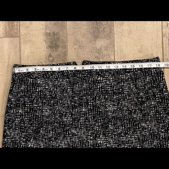 Pencil skirt - Picture 4 of 6